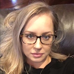 Meet your Posher, Mallory